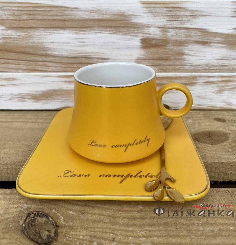 Кружка c блюдцем и ложкой Great Coffee Автобиография (желтая) 150мл (56202)